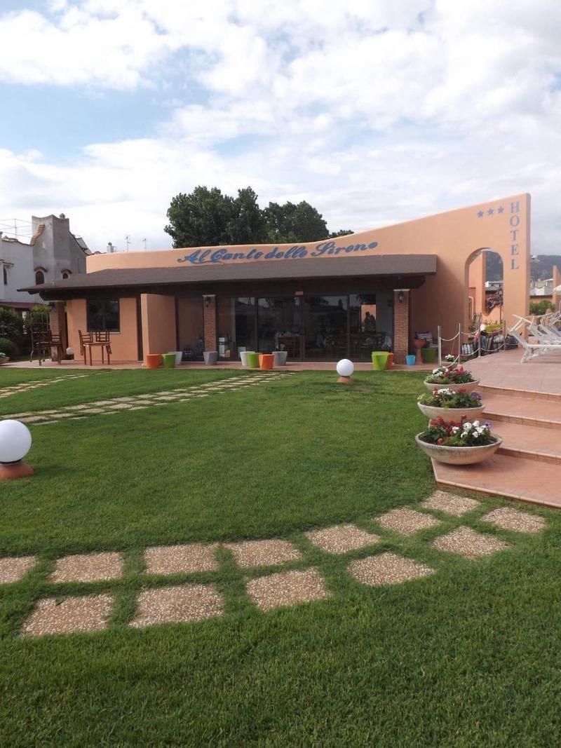 טרצ'ינה Hotel Ristorante Al Canto Delle Sirene מראה חיצוני תמונה