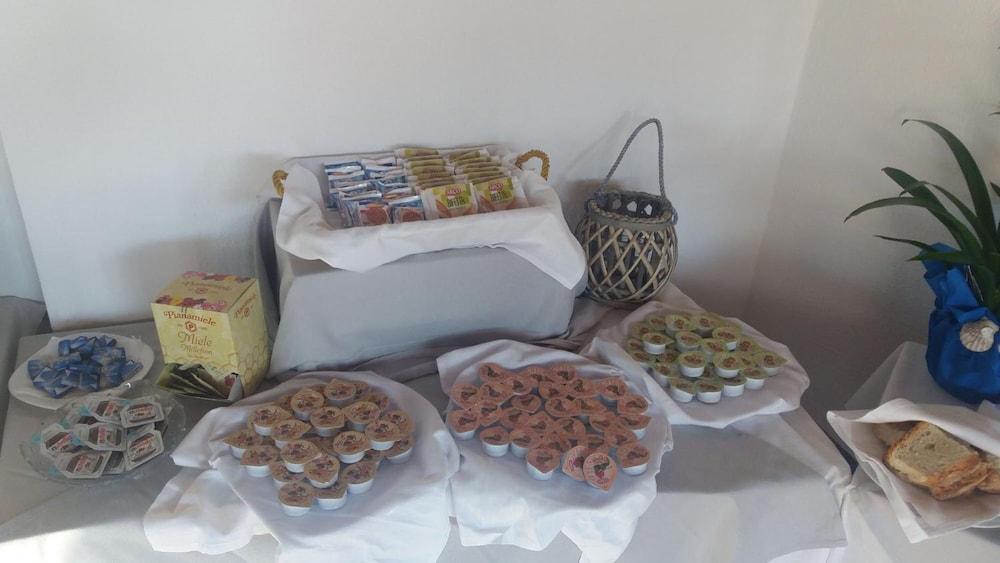 טרצ'ינה Hotel Ristorante Al Canto Delle Sirene מראה חיצוני תמונה