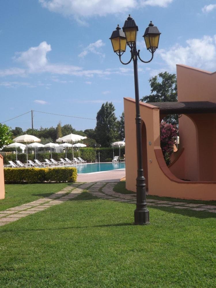 טרצ'ינה Hotel Ristorante Al Canto Delle Sirene מראה חיצוני תמונה